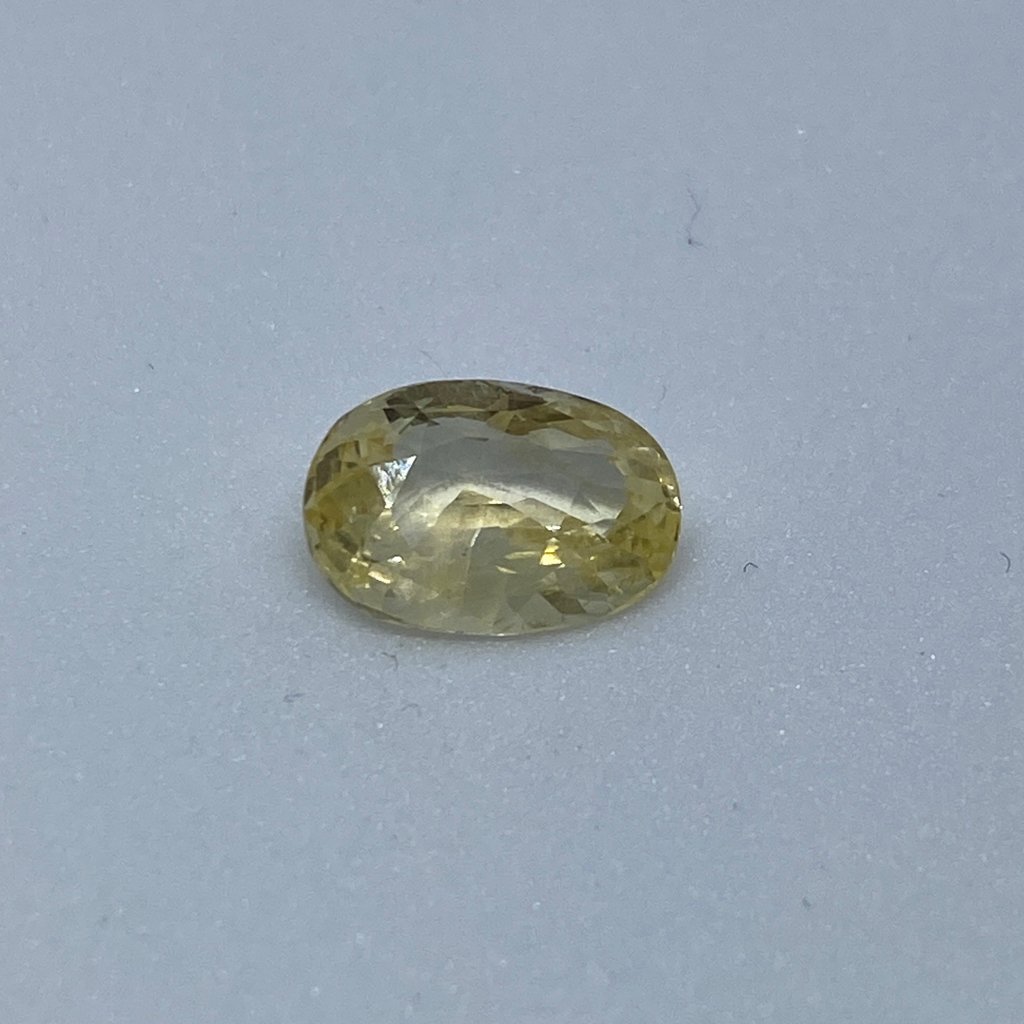 3.05ct oval yellow yellow-sapphire-pukhraj