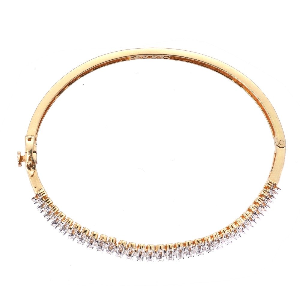 916 Gold Stylish Bracelet
