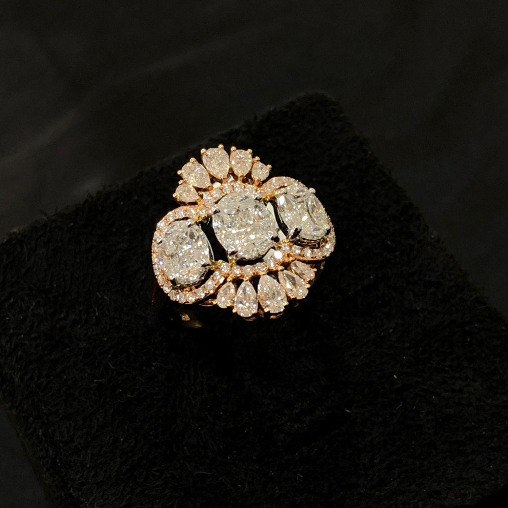 Classic diamond ring for women