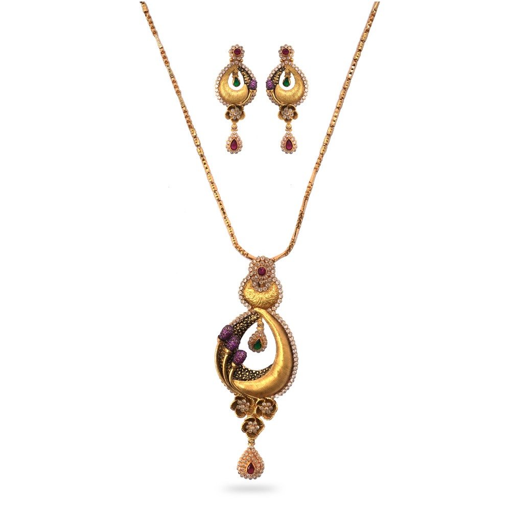 916 Gold Kundan Pendant Set
